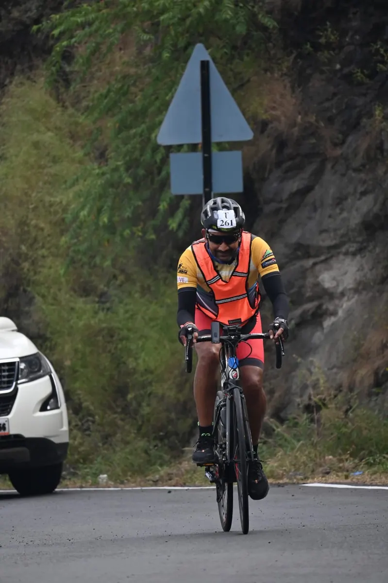 Climbing a ghat on the Deccan Cliffhanger